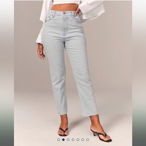 Curve Love ‘The Ankle Straight’ Ultra high rise jeans - Short